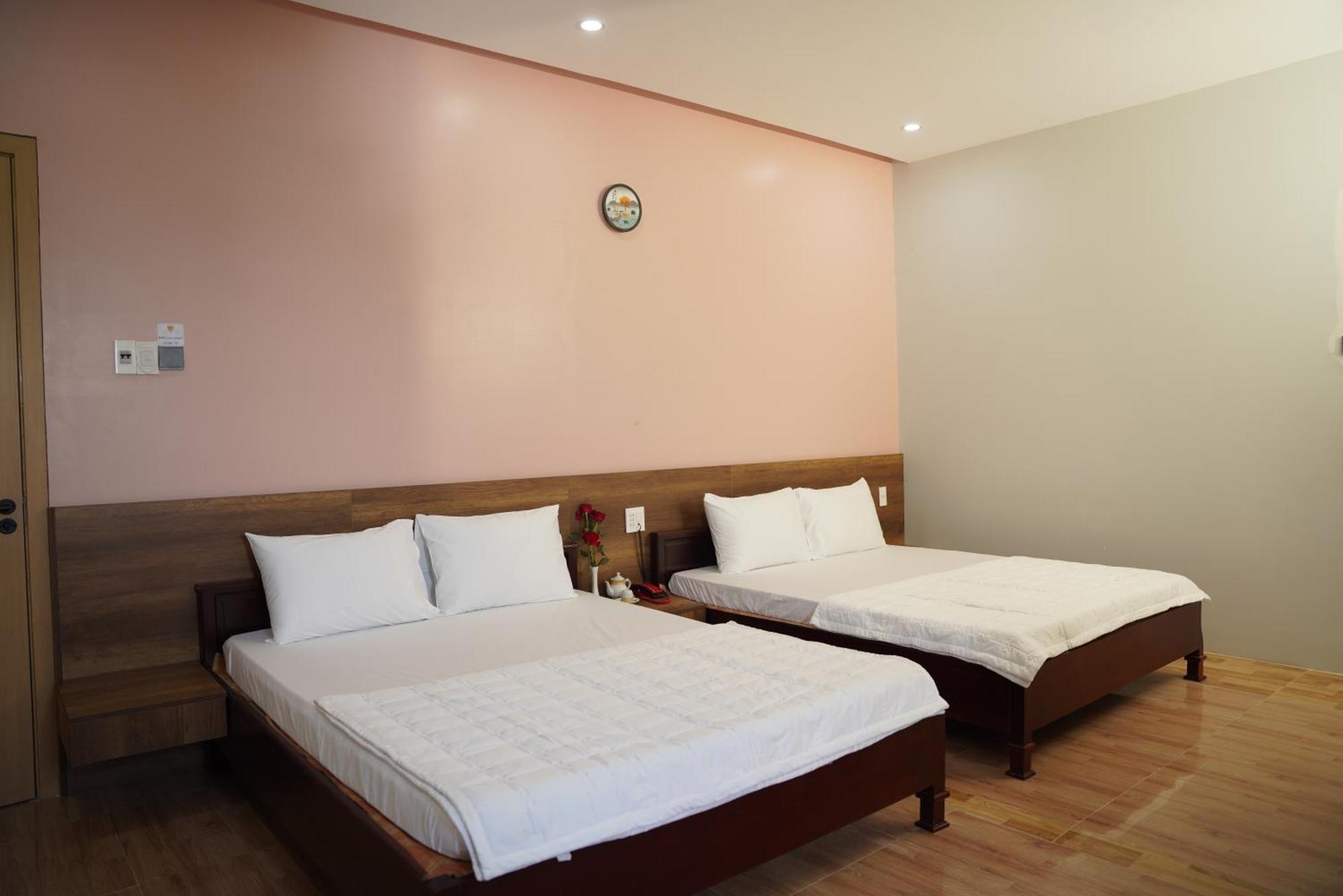 Khach San De Vuong Hotel Cao Lãnh Exterior foto