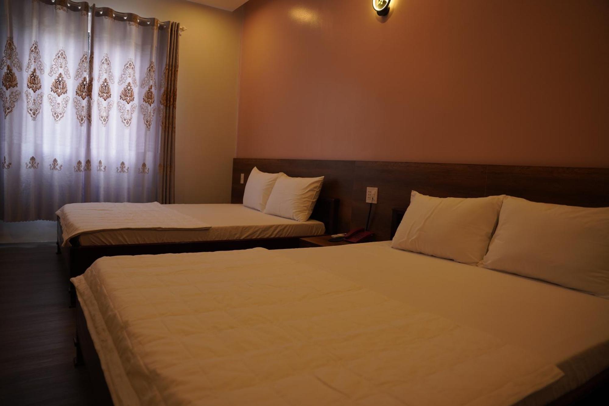 Khach San De Vuong Hotel Cao Lãnh Exterior foto
